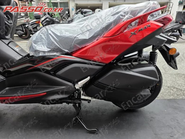 YAMAHA X MAX 300 ABS - фото 4