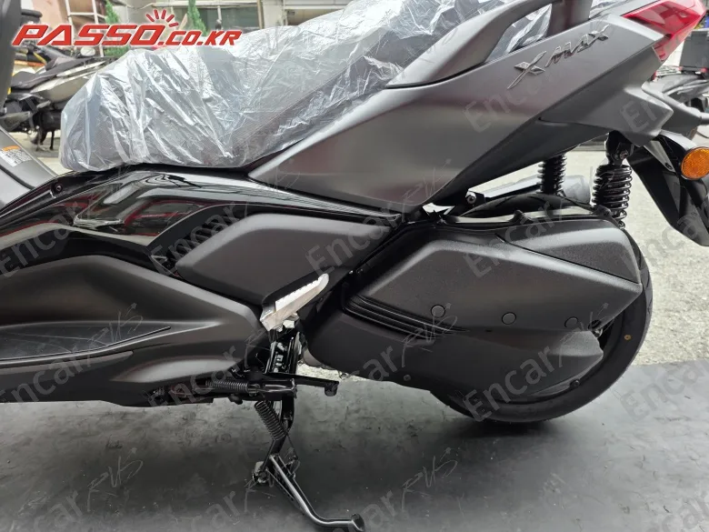YAMAHA X MAX 300 ABS - фото 4