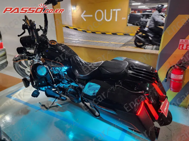 HARLEY-DAVIDSON ROAD KING SPECIAL - фото 1