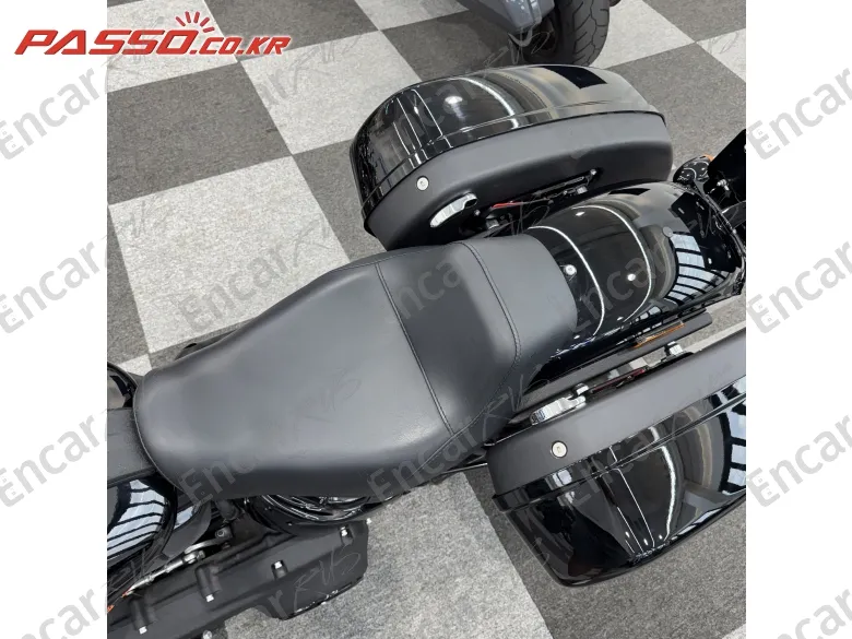 Harley-Davidson Low Rider St - фото 6