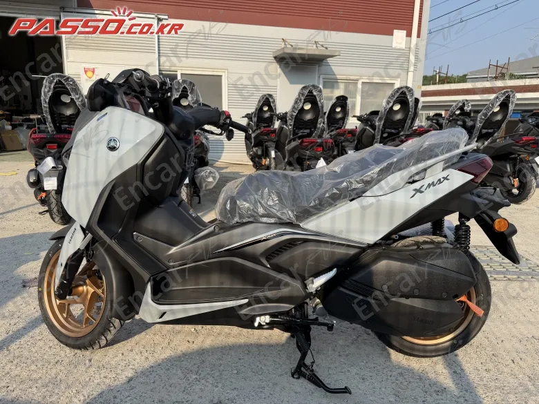 YAMAHA X MAX 300 ABS - фото 1