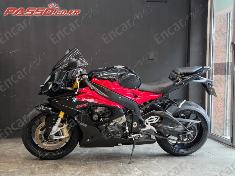 BMW S 1000 RR - фото 1