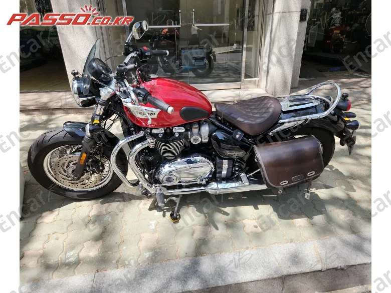 Triumph Speedmaster - фото 1