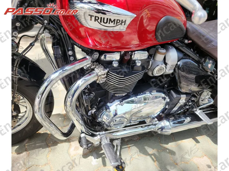 Triumph Speedmaster - фото 2