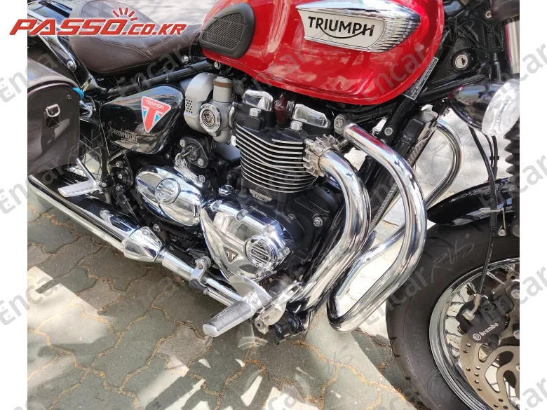 Triumph Speedmaster - фото 3