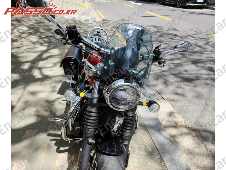 Triumph Speedmaster - фото 4
