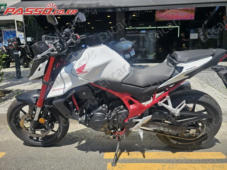 Honda Cb 750 Hornet - фото 1
