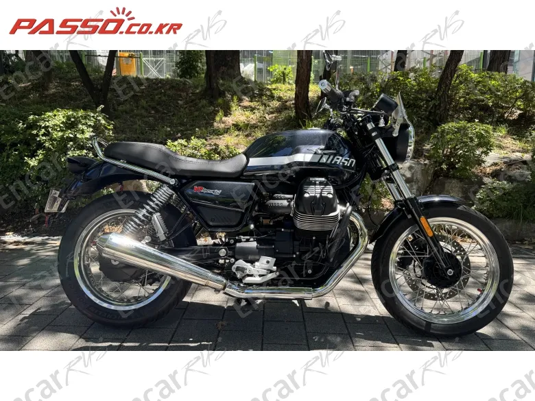 Moto Guzzi V7 850 Special - фото 0