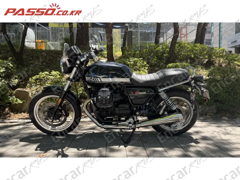 Moto Guzzi V7 850 Special - фото 1
