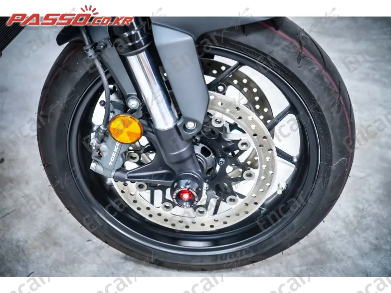 Honda Cb 1000 R - фото 5