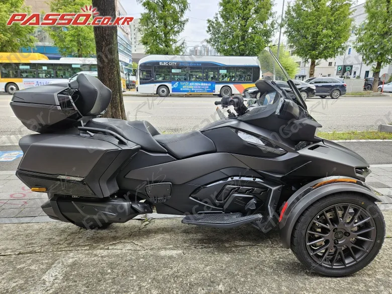 BRP CAN-AM SPYDER RT LIMITED - фото 0