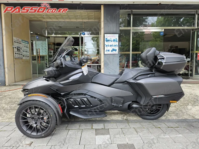 BRP CAN-AM SPYDER RT LIMITED - фото 1