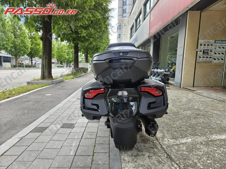 BRP CAN-AM SPYDER RT LIMITED - фото 2
