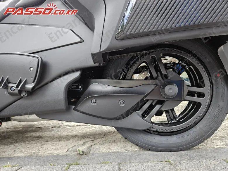 BRP CAN-AM SPYDER RT LIMITED - фото 4