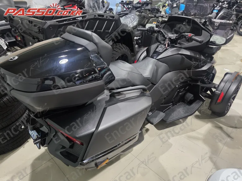 BRP CAN-AM SPYDER RT LIMITED - фото 1
