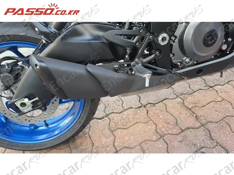 Suzuki Gsx S 1000 Gx - фото 6