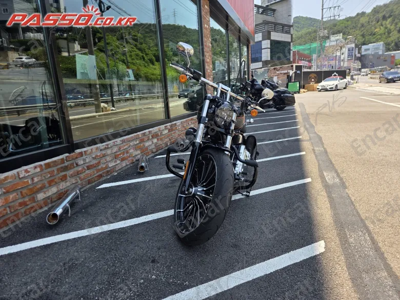 Harley-Davidson Breakout 117 - фото 4