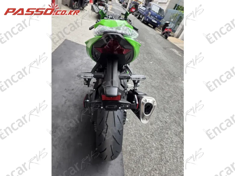 Kawasaki Zx 6 R - фото 2