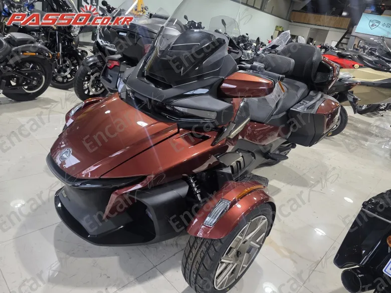 BRP CAN-AM SPYDER RT LIMITED - фото 2