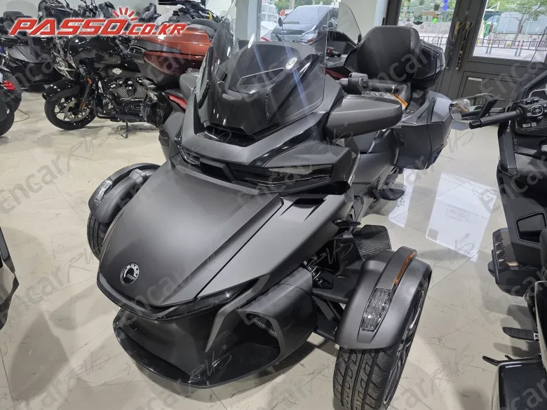 BRP CAN-AM SPYDER RT LIMITED - фото 4