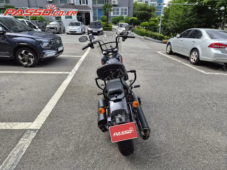 Harley-Davidson Street Bob 114 - фото 2
