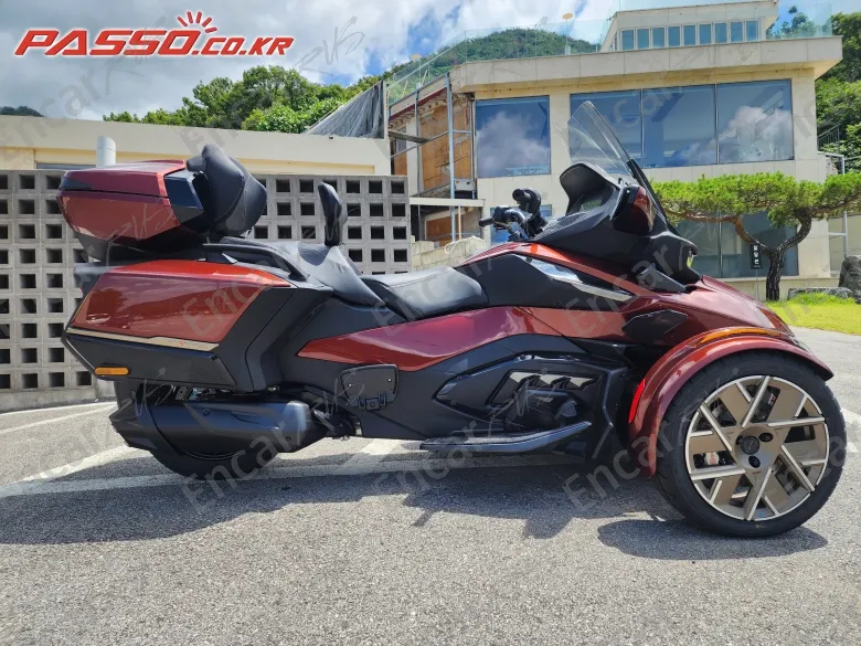 BRP CAN-AM SPYDER RT LIMITED - фото 0