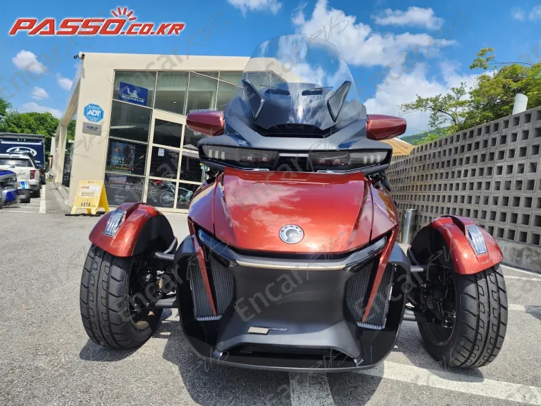 BRP CAN-AM SPYDER RT LIMITED - фото 1
