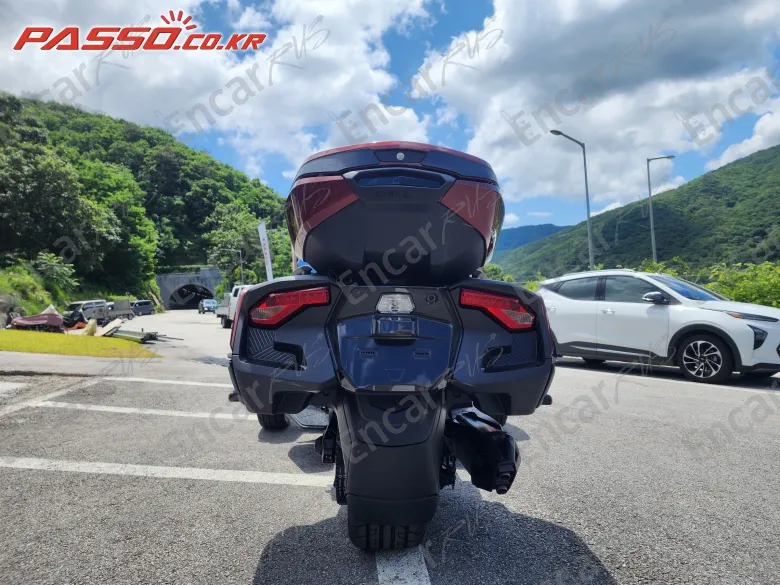 BRP CAN-AM SPYDER RT LIMITED - фото 2