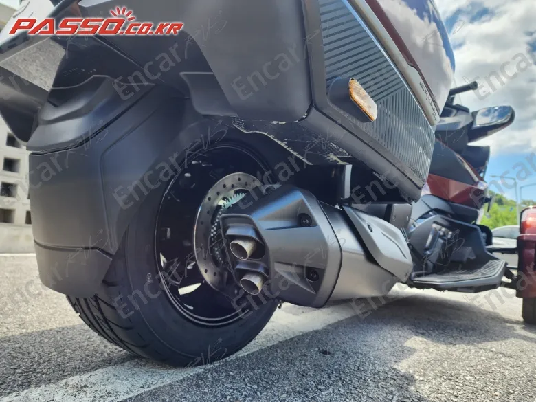 BRP CAN-AM SPYDER RT LIMITED - фото 6