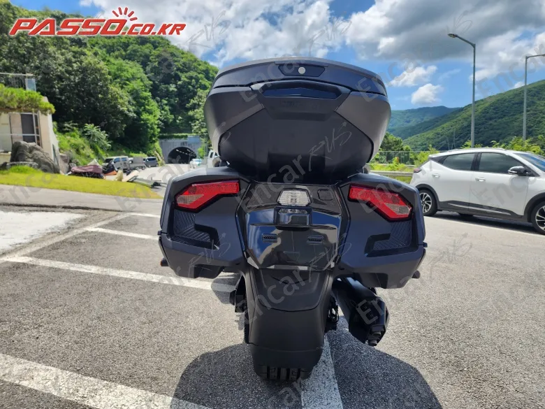 BRP CAN-AM SPYDER RT LIMITED - фото 3