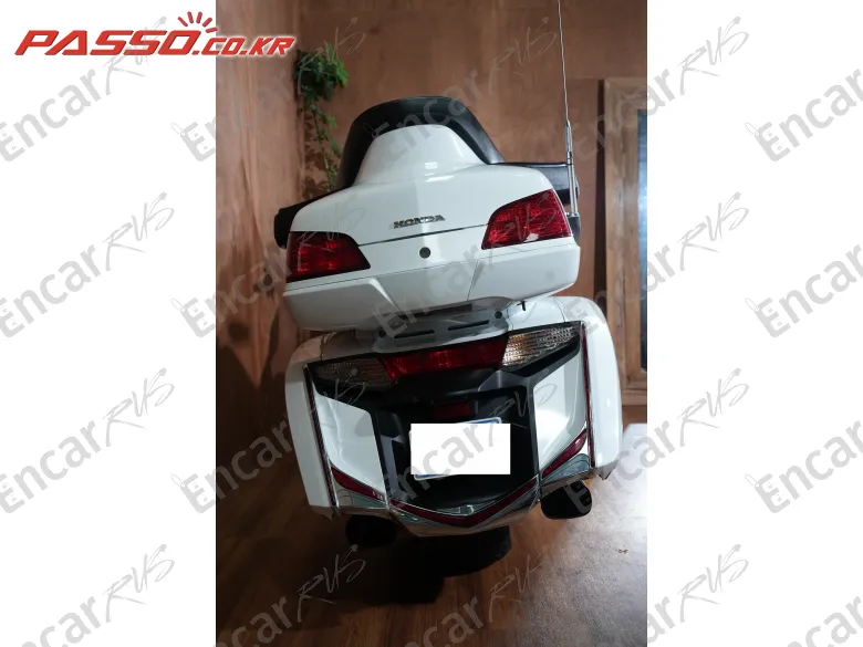 HONDA GOLDWING 1800 - фото 2