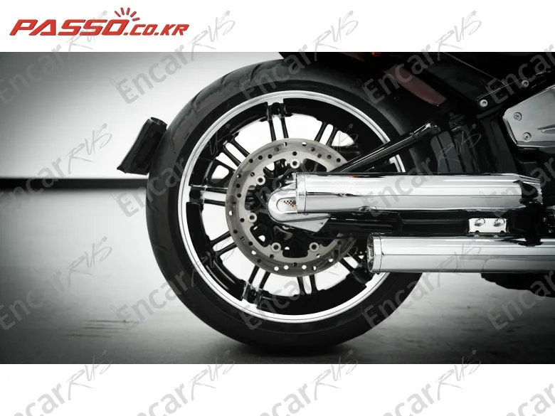 HARLEY-DAVIDSON BREAKOUT 114 - фото 6