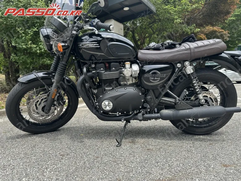 Triumph Bonneville T120 Black - фото 1