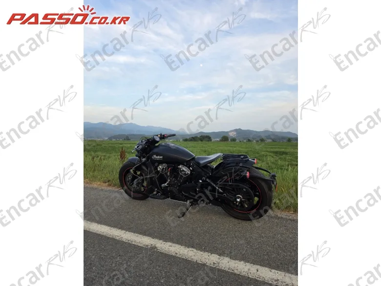 Indian Scout Bobber - фото 1