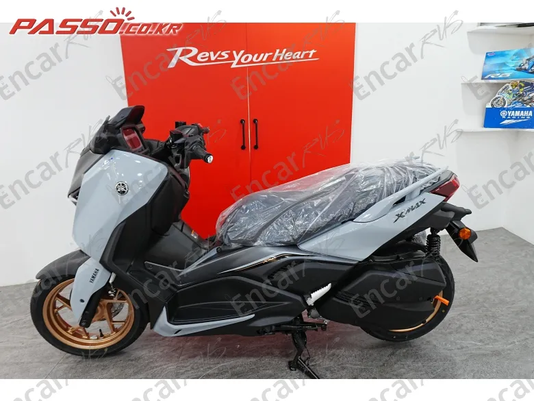 YAMAHA X MAX 300 ABS - фото 1