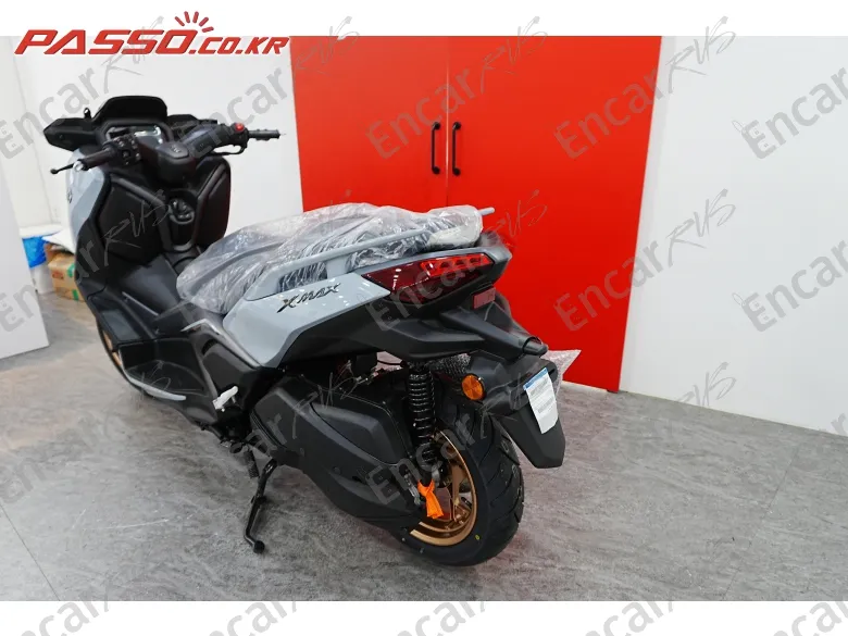 YAMAHA X MAX 300 ABS - фото 2