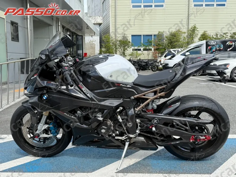 BMW S 1000 RR - фото 1