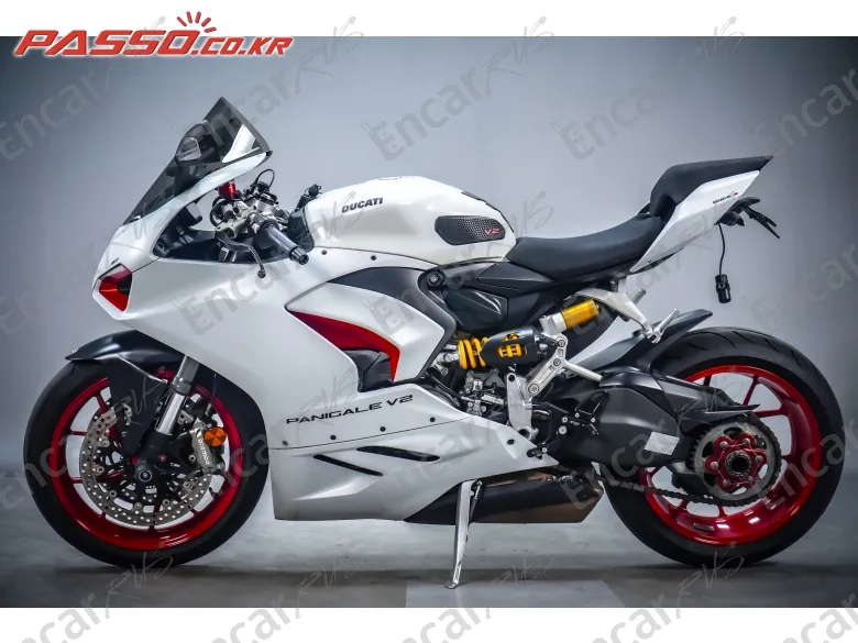 Ducati Panigale V2 - фото 1