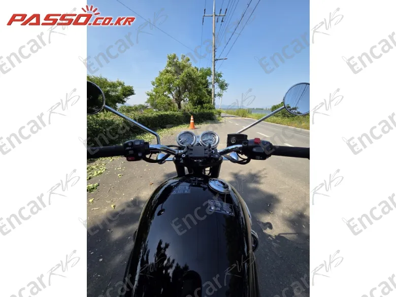 Triumph Bonneville T120 - фото 3