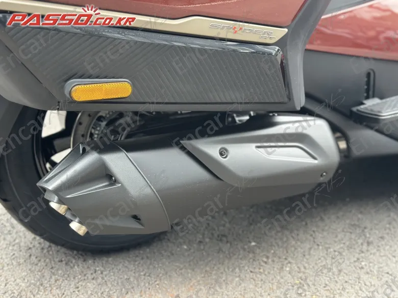 BRP CAN-AM SPYDER RT LIMITED - фото 6