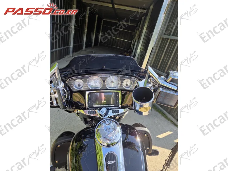 HARLEY-DAVIDSON ULTRA LIMITED LOW - фото 3