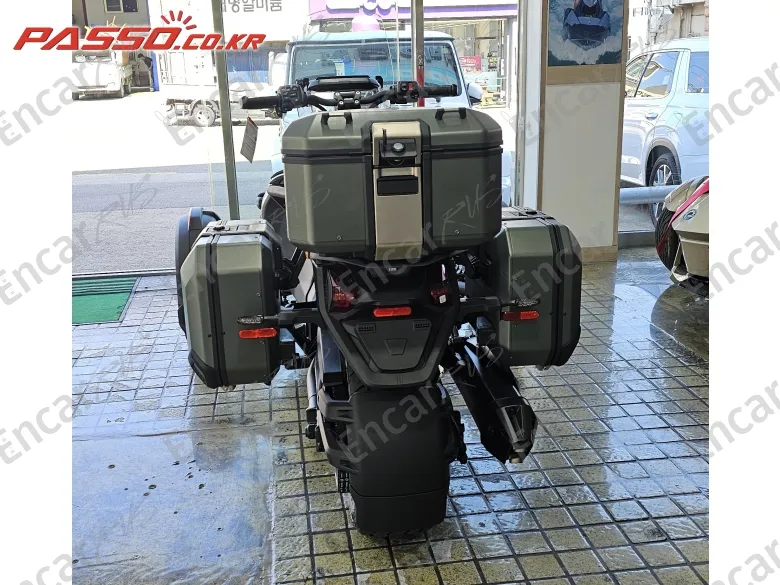 BRP CAN-AM SPYDER RT LIMITED - фото 2