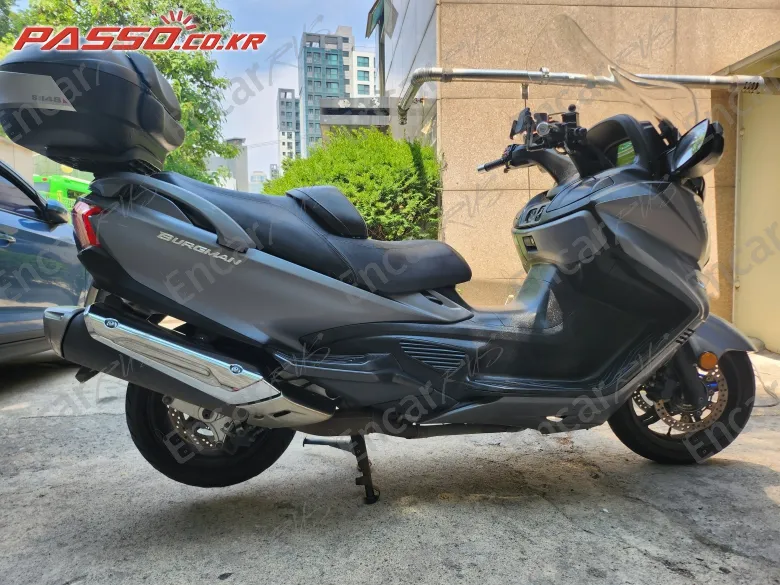 Suzuki Burgman 650 Executive - фото 0