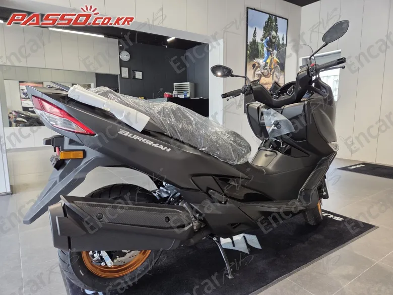 Suzuki Burgman 400 Abs - фото 0