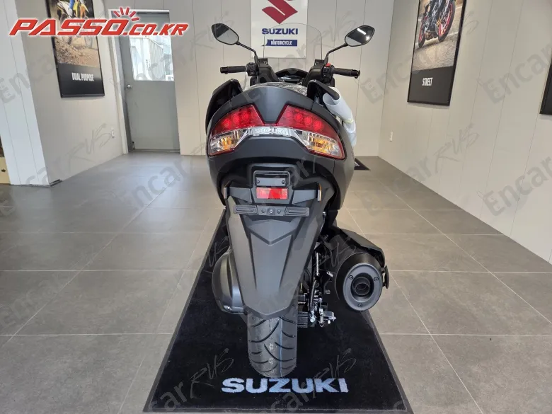 Suzuki Burgman 400 Abs - фото 2