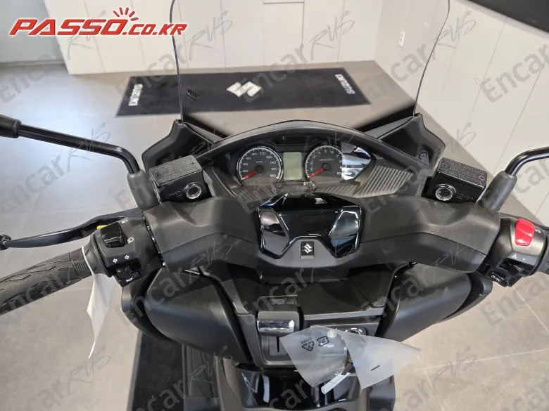 Suzuki Burgman 400 Abs - фото 3