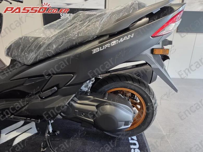 Suzuki Burgman 400 Abs - фото 4