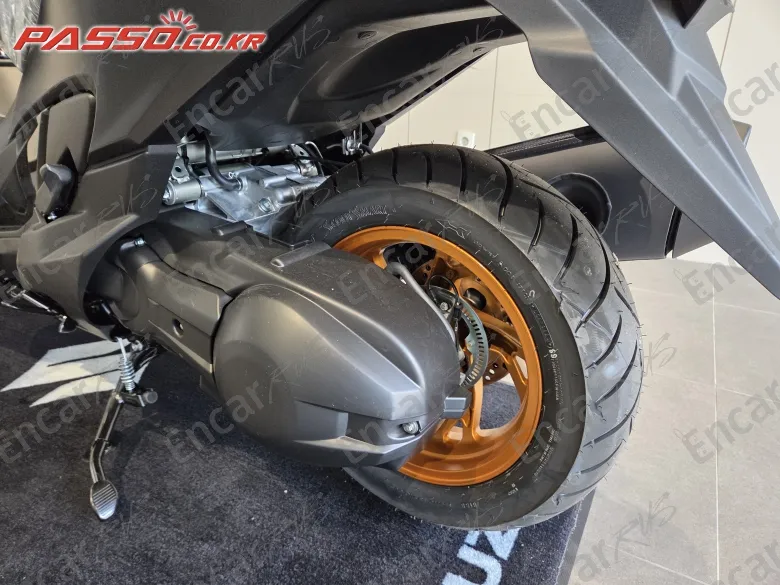 Suzuki Burgman 400 Abs - фото 5