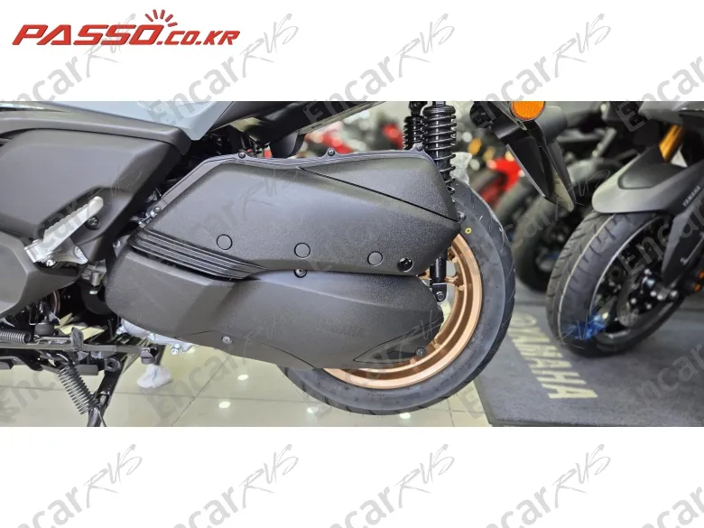 YAMAHA X MAX 300 ABS - фото 4