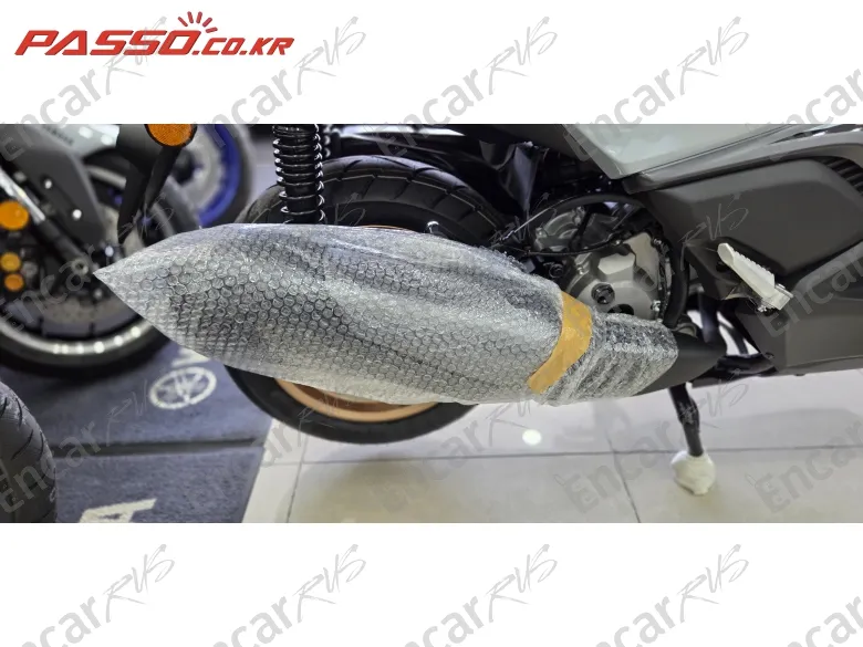 YAMAHA X MAX 300 ABS - фото 6